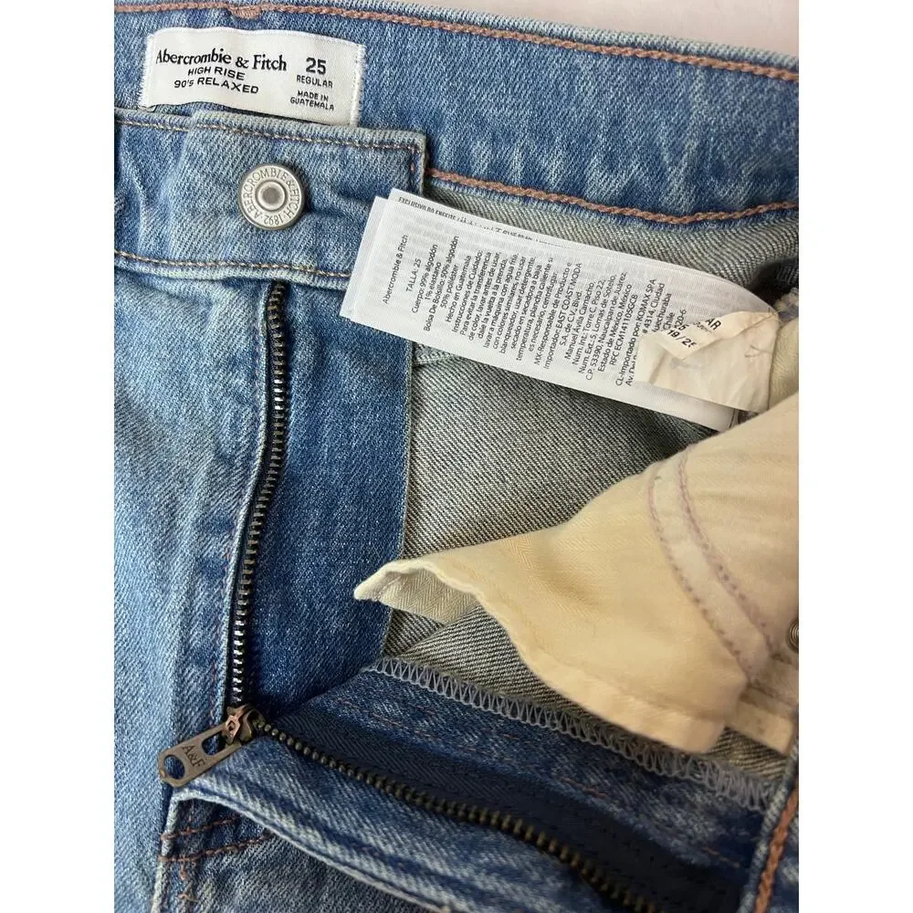 A&F High Rise 90's Relaxed Cowboy Embroidered Jeans 25 - Picture 7 of 9
